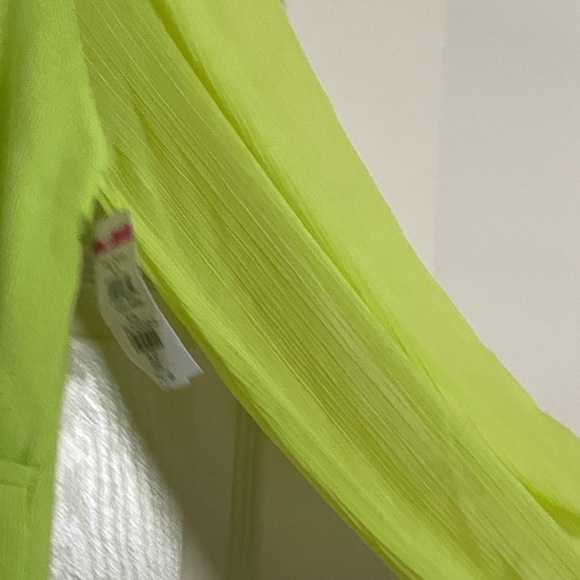 French connection, stunning 
lime, green sheer sleeves
Deep V Front
New w/tTags - Picture 7 of 11